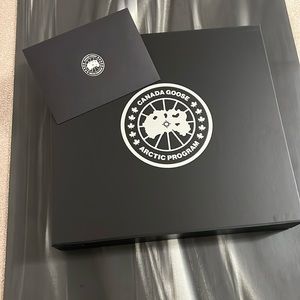 Canada Goose gift box M